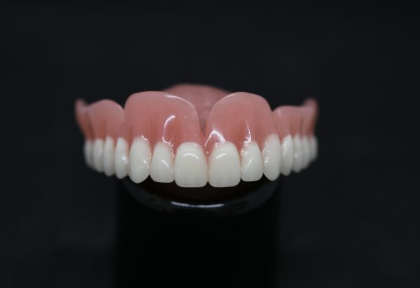 caring-for-dentures-and-appliances-2-img